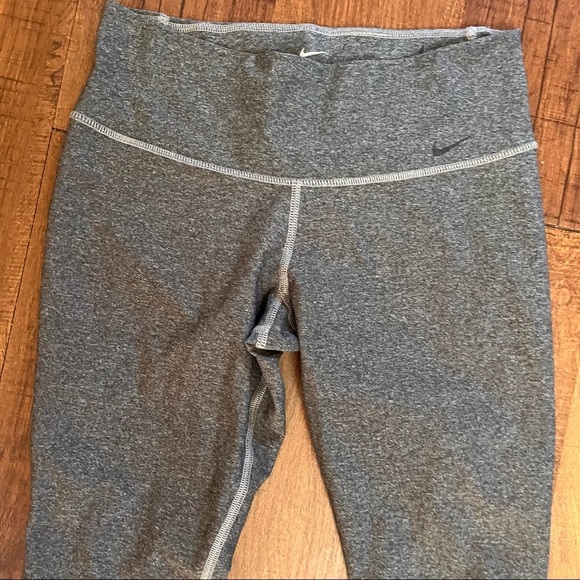 Nike Womens cropped recycled polyester spandex gray black leggings Small - Picture 3 of 11